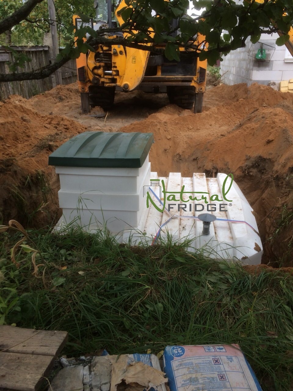 Bialystok 2018 Polen Die Fotos zeigen unsere installierten Garten Erdkeller bei Kunden. Erdkeller Modell 200x200 Natural Fridge  7.450  EUR inkl. MwSt. , zzgl.  Versandkosten