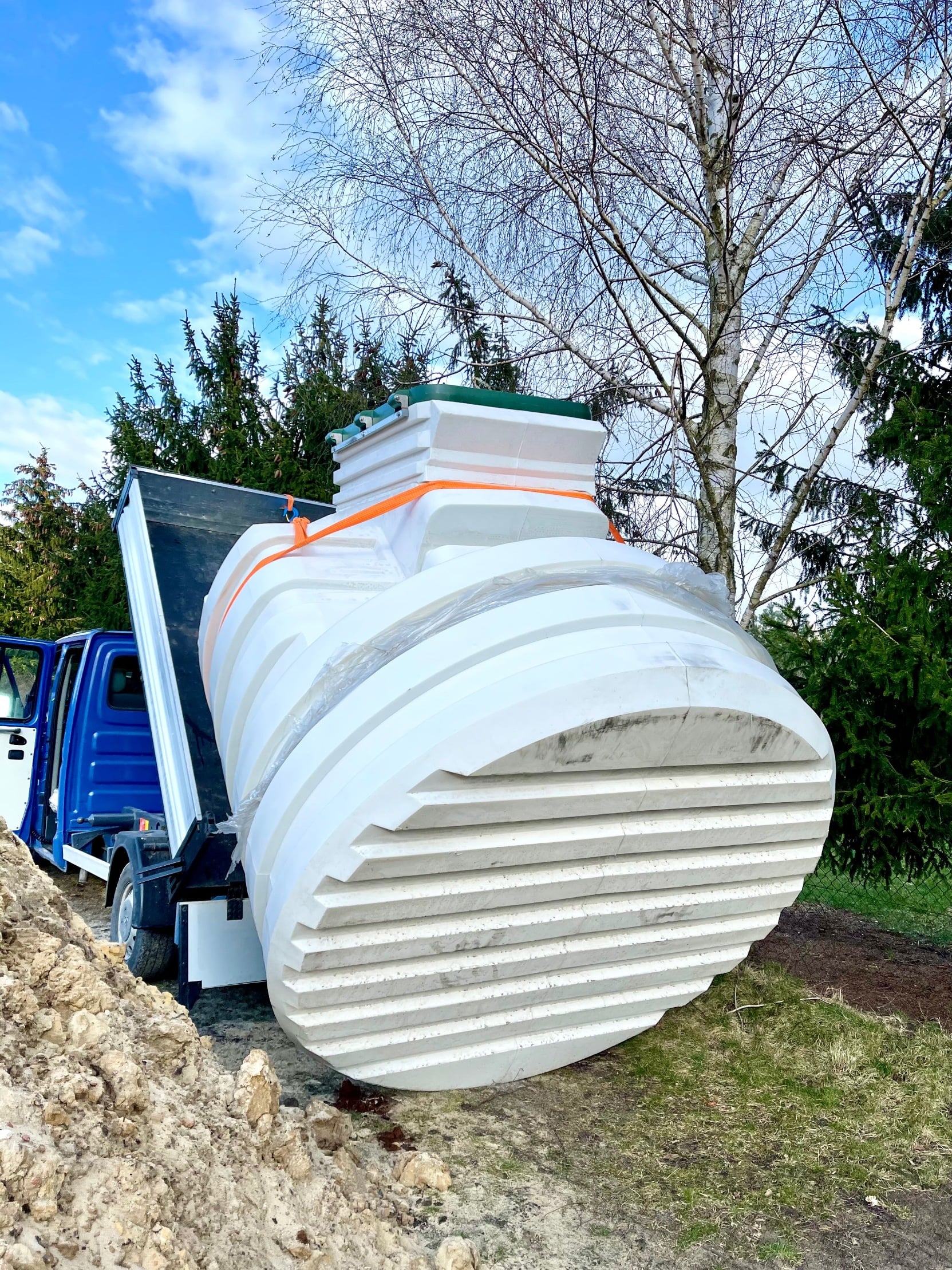 Erdkeller Modell 250 99 Fotos zeigen unsere installierten Keller bei Kunden.  Video Erdkeller Modell 250 Natural Fridge  7.740  EUR inkl. MwSt. , zzgl.  Versandkosten