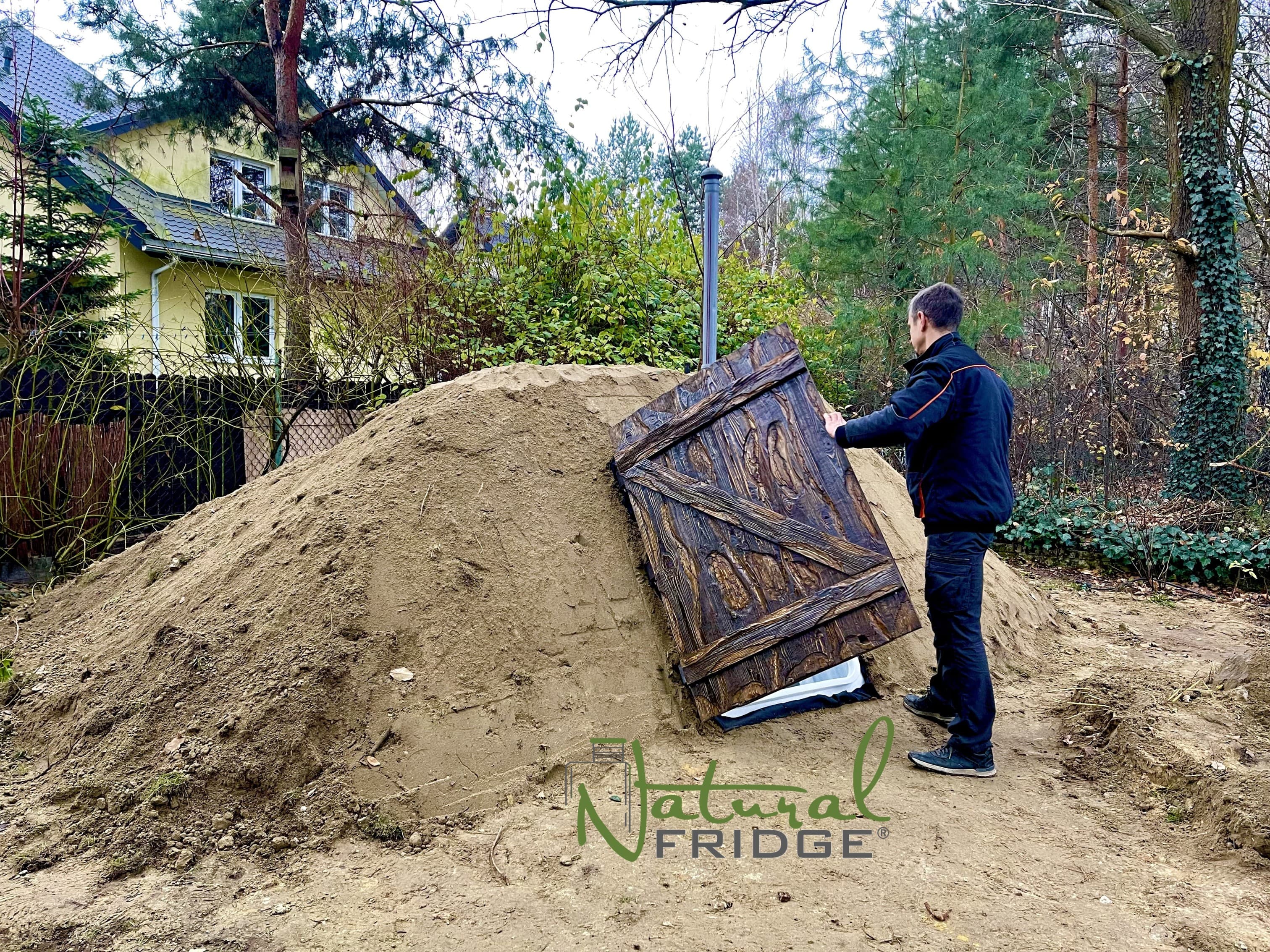Kellervorteile Natural FRIDGE ® Erdkeller und Schutzräume   Über 800 Erdkeller in Österreich, Schweiz, Deutschland und Polen   Wir sind ein Hersteller Wir sind ein Hersteller Erdkeller und Schutzräume Natural Fridge -