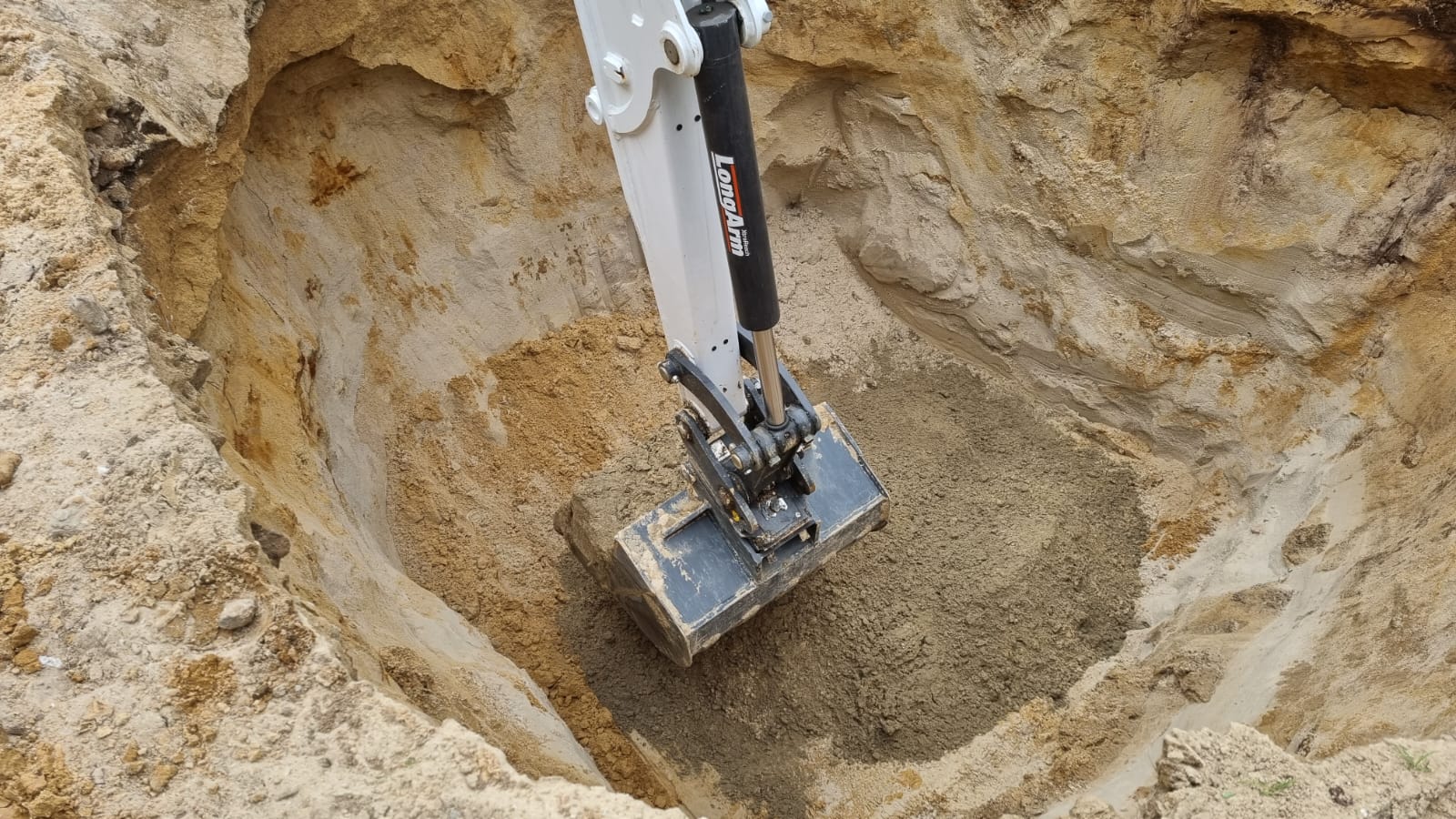 Cellar 200x200 The cellar assembly can be done by any earthworks company in your area. More details on the installation of the cellar can be found in the technical sheet, which we send at the customer’s  Cellar 200x200 Natural Fridge Gross price  7,450  EUR