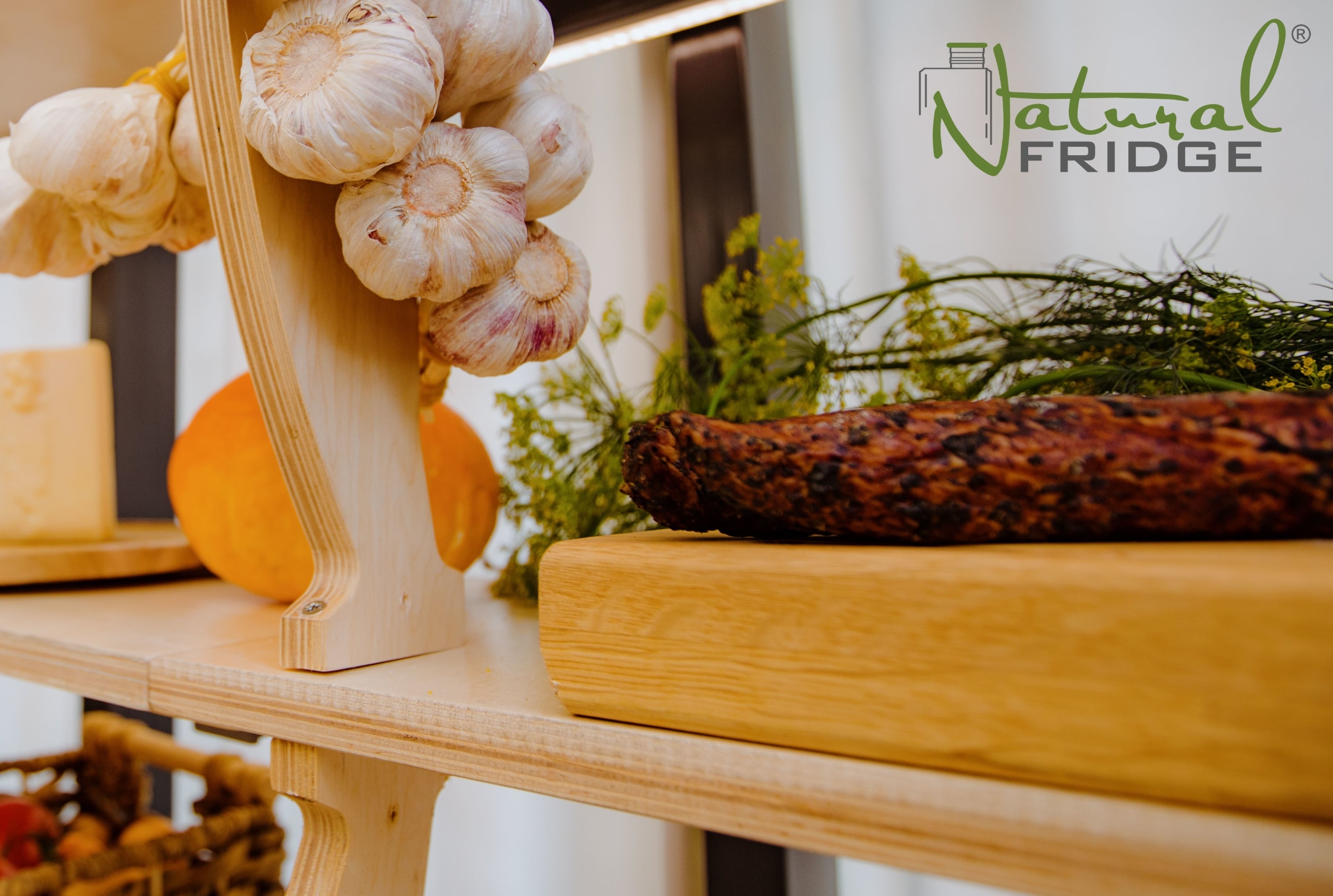 Erdkeller Modell 200x330 Boden lagern. Das Anordnen von Konserven in den Regalen ist sehr praktisch. Breite Türen sorgen für einen komfortablen Einstieg. Die Treppe  Erdkeller Modell 200x330 Natural Fridge  10.870  EUR inkl. MwSt. , zzgl.  Versandkosten
