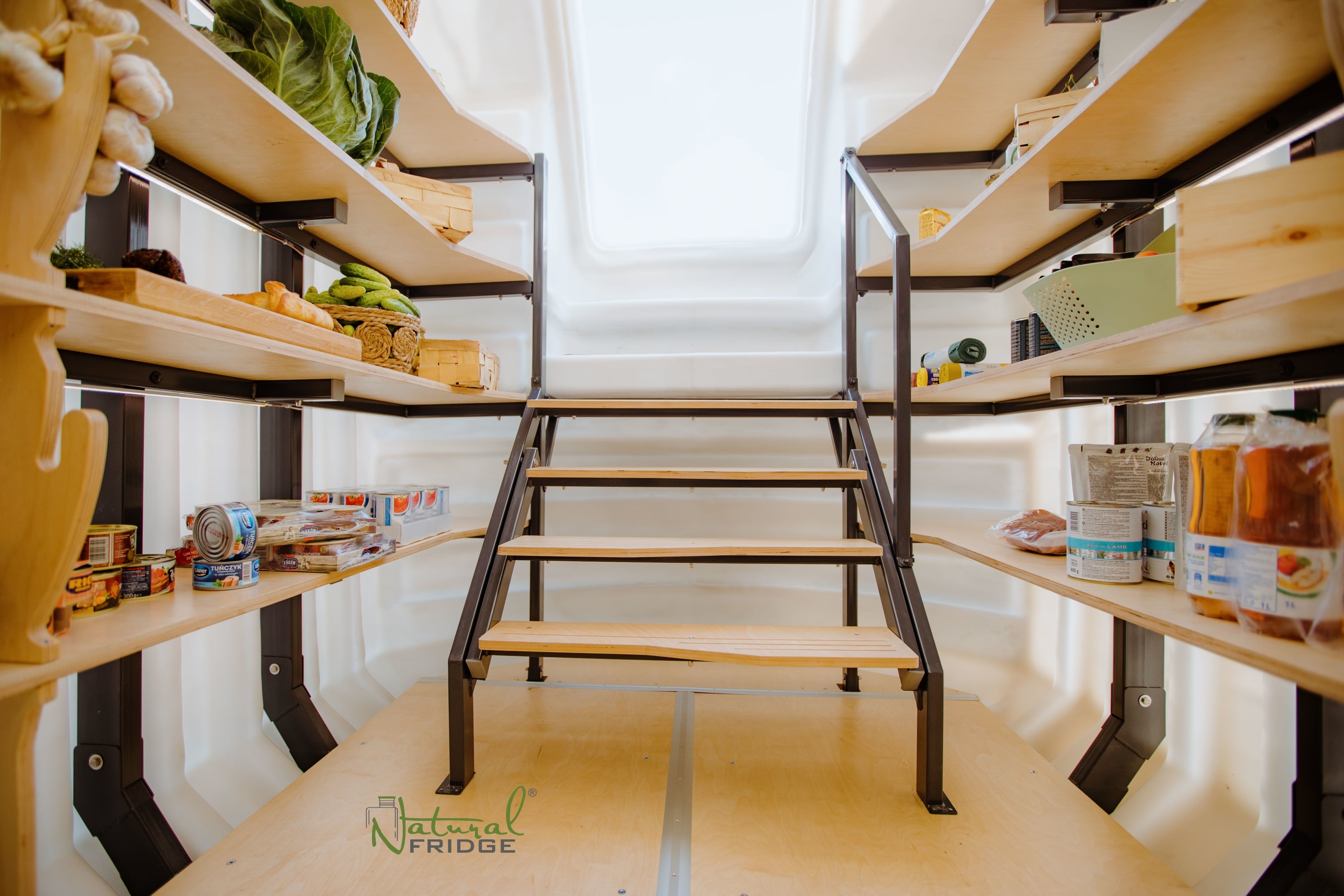 Erdkeller Modell 200x500 Dadurch ist der Keller luftdicht und hermetisch. Es hat ein Volumen von bis zu 18,3 Kubikmetern und die Wandstärke liegt zwischen 12-15  Erdkeller Modell 200x500 Natural Fridge  14.460  EUR inkl. MwSt. , zzgl.  Versandkosten