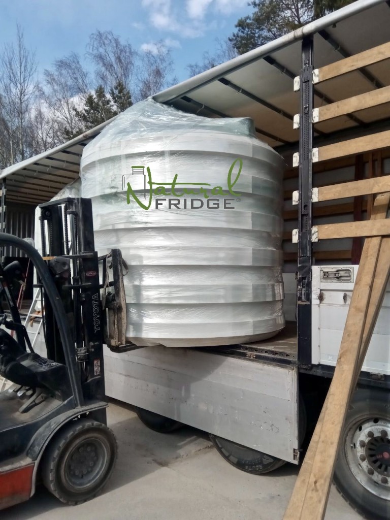 Fertig Erdkeller aus Polen Natural FRIDGE 2,5m geneigtem Eingang - Montage des Keller im Garten, Weinkeller Berlin, Deutschland, 2022 Sp. z o. o. 🍏 Vorschriften Natural Fridge -  Angebot