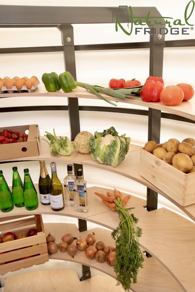 Fertig Erdkeller aus Polen Natural FRIDGE 2,5m geneigtem Eingang - Montage des Keller im Garten, Weinkeller Berlin, Deutschland, 2022 Erdkeller Modell 250  Wir liefern unsere Kunststoffkeller von unserem  🍏 Vorschriften Natural Fridge -  Angebot