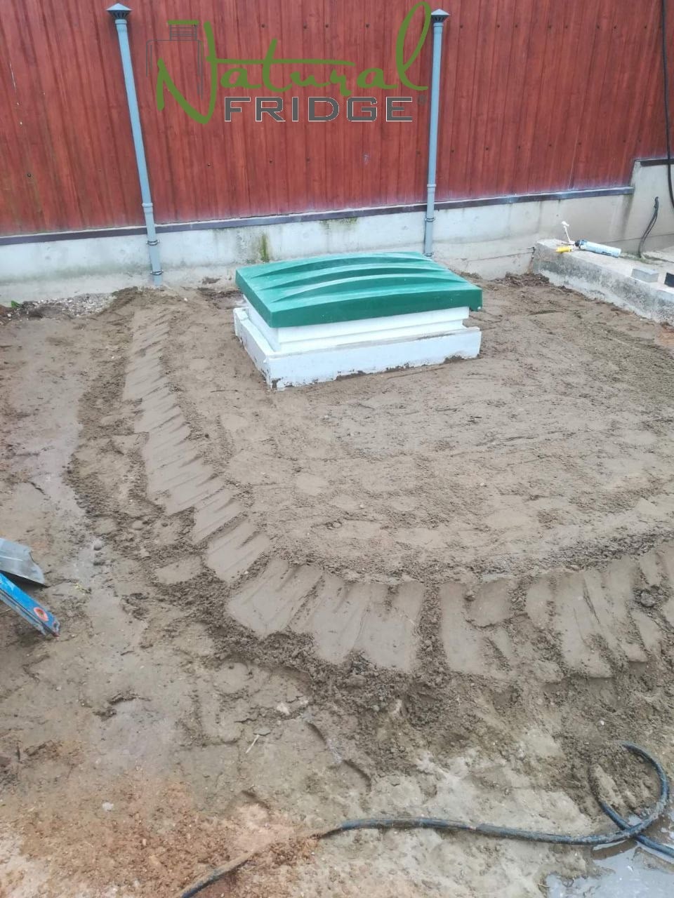 Ostrów Mazowiecka 2019 Polen Die Fotos zeigen unsere installierten Garten Erdkeller bei Kunden. Erdkeller Modell 200x200 Natural Fridge  7.450  EUR inkl. MwSt. , zzgl.  Versandkosten