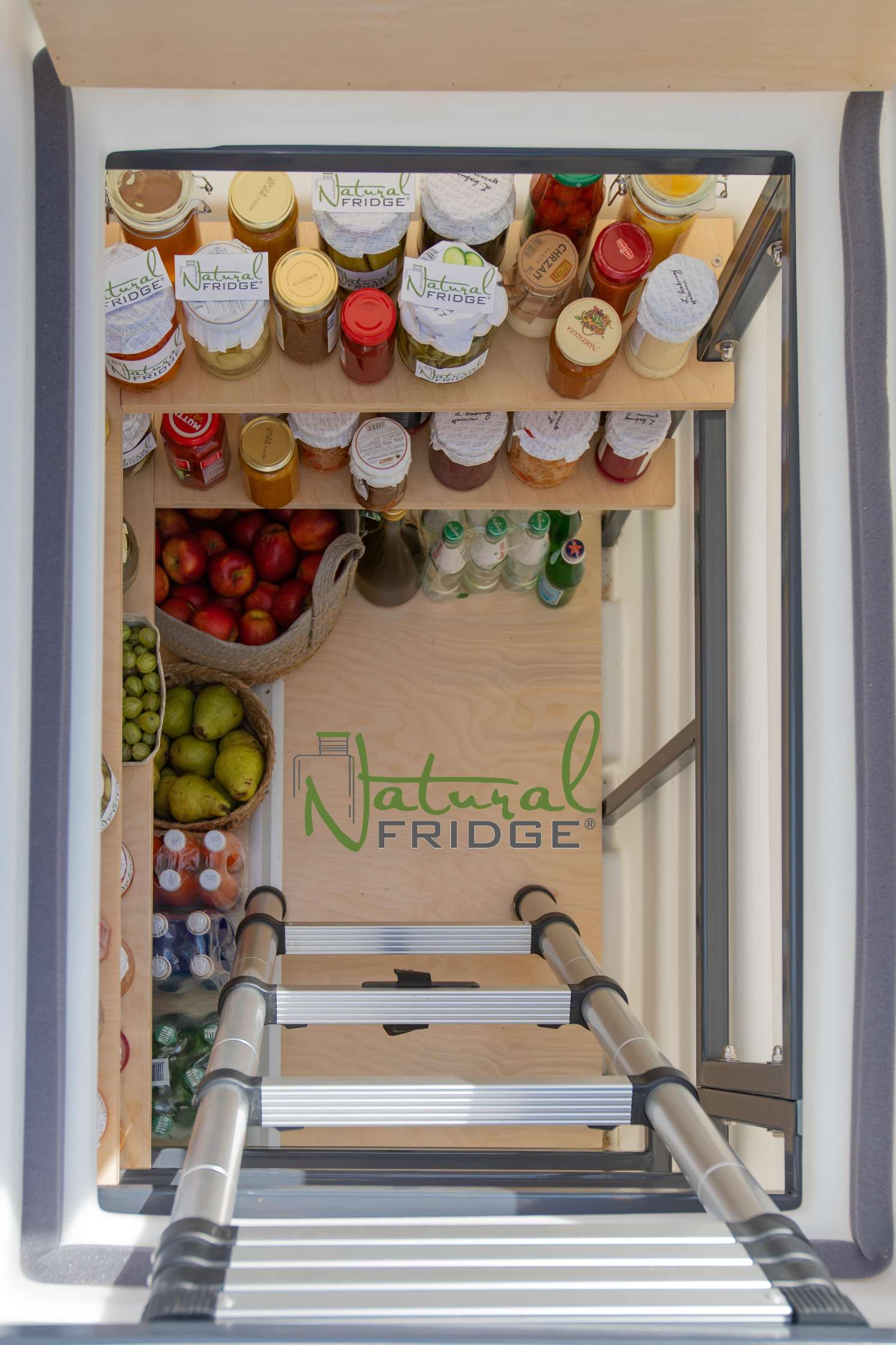 Mini cellar 120x120 2 rows of wide poles. Our dugout has a lot of storage space. He shelves are mounted on a steel frame and can hold large amounts of preserves.  Internal  🍏 Mini cellar 120x120 Natural Fridge Gross price  2,348  EUR  Offer