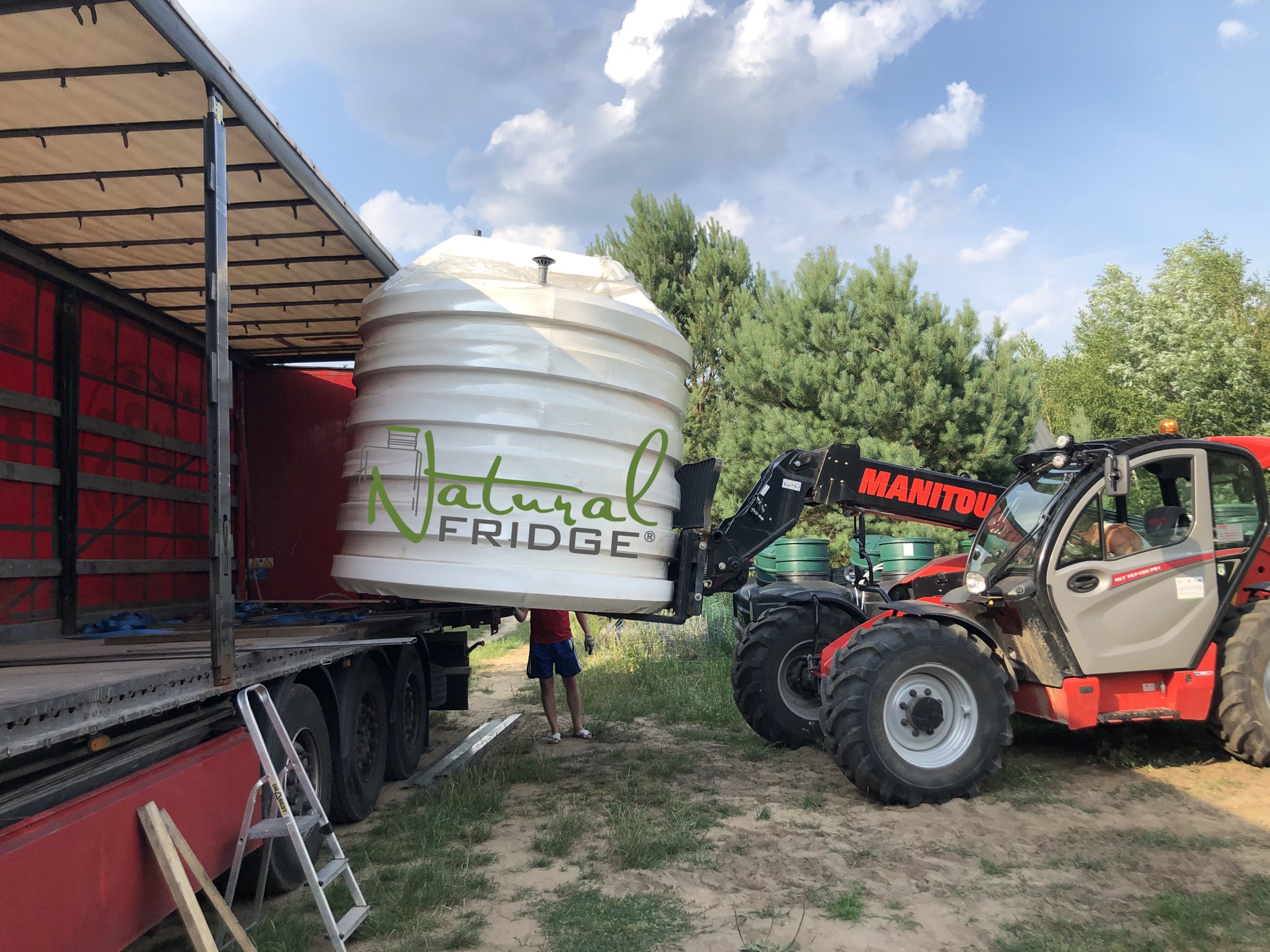 Erdkeller Modell 250 99 Fotos zeigen unsere installierten Keller bei Kunden.  Video Erdkeller Modell 250 Natural Fridge  7.740  EUR inkl. MwSt. , zzgl.  Versandkosten