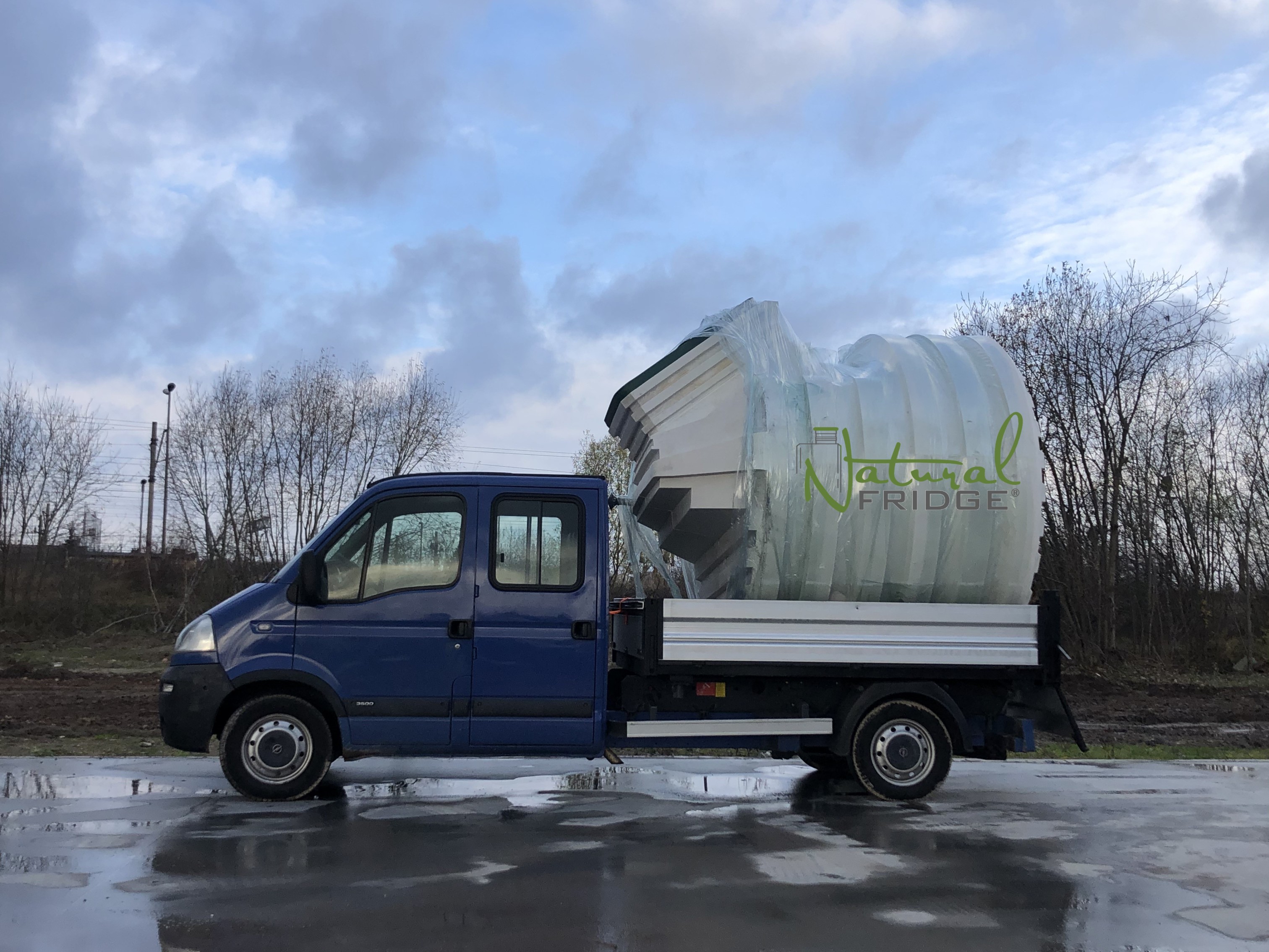 Versand Das ist ein gutes Produkt, mit Regalen ausgestattet, Treppen und Schwerkraftbelüftung, Kellergartengrundstück    – Eingangsmaße 90х130 cm  – Breite der Böden  Erdkeller Modell 250 Natural Fridge  7.740  EUR inkl. MwSt. , zzgl.  Versandkosten