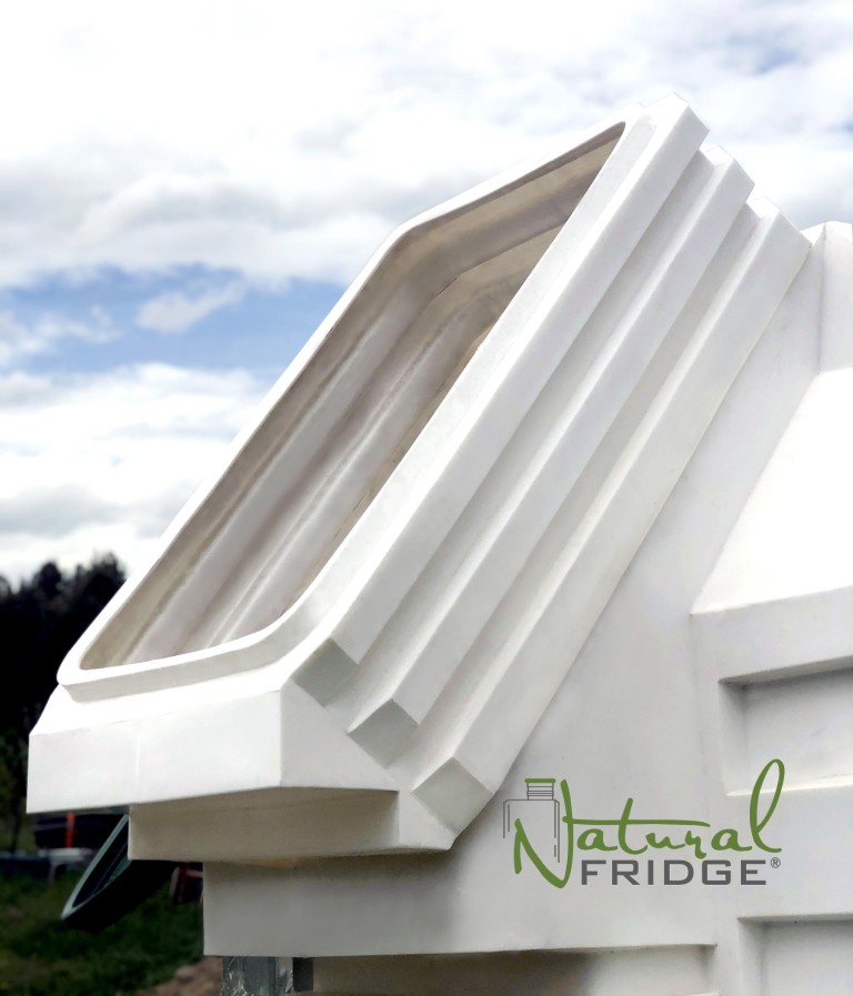 Plastikowa piwnica ogrodowa Natural FRIDGE ze skosnym wejsciem 2,5m - Montaż piwniczki ogrodowej (ogrodowa spizarnia, ziemianka podziemna) Warszawa, Polska, 2021 Piwnica 200x175  W zestawie oświetlenie  🍏 Regulamin Natural Fridge -  Oferta