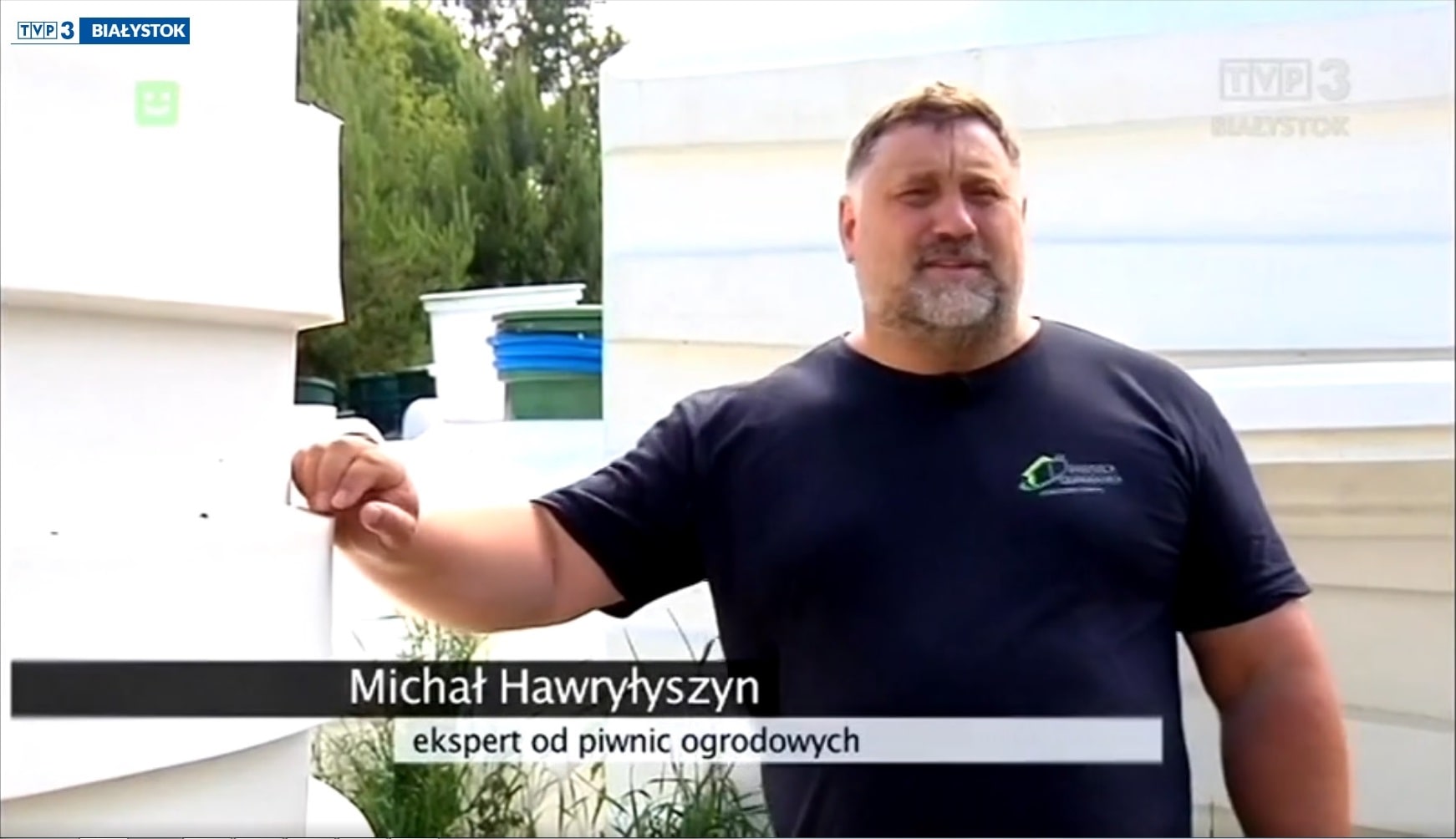 Michal Hawrylyszyn, Experte für Garten Erdkeller — Gartenkeller, auch Unterstände genannt, dienen der Lagerung von Lebensmitteln. Früher waren sie in fast jedem  Erdkeller Modell 200x350 Natural Fridge  10.870  EUR inkl. MwSt. , zzgl.  Versandkosten
