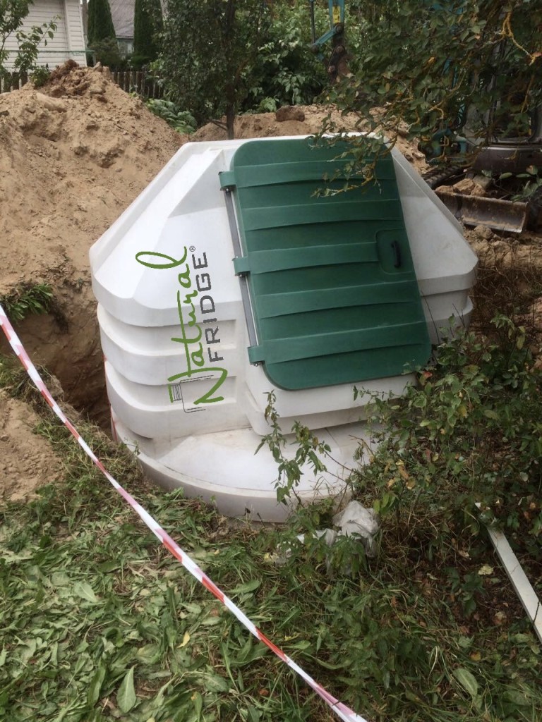 Warschau 2019 Polen 99 Fotos zeigen unsere installierten Keller bei Kunden.  Video Erdkeller Modell 250 Natural Fridge  7.740  EUR inkl. MwSt. , zzgl.  Versandkosten